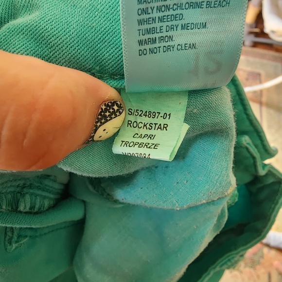 Old Navy Rockstar capri pants tropical breeze / teal, size 12 - Picture 5 of 5